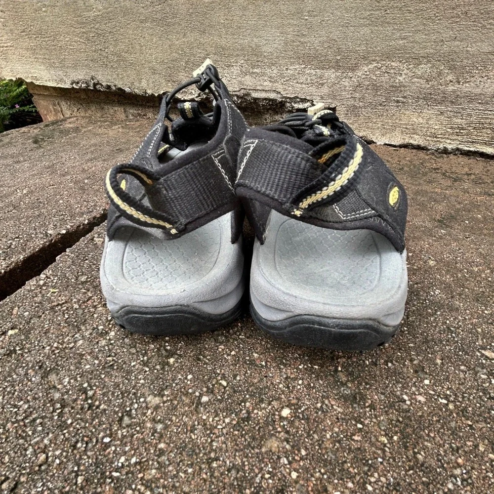 Keen Venice H2 Hiking Sandals Gorpcore Water Shoes Granola Girl Outdoor Trail